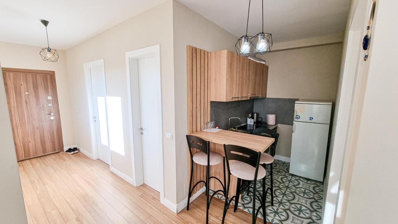 Skyline View 2Br Apartment 地拉那 外观 照片
