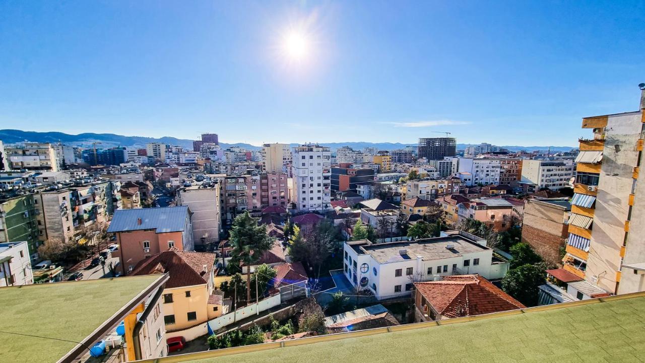 Skyline View 2Br Apartment 地拉那 外观 照片