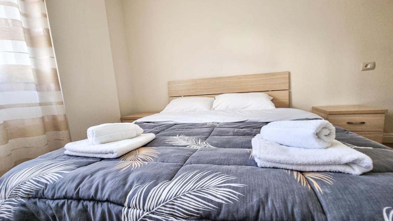 Skyline View 2Br Apartment 地拉那 外观 照片